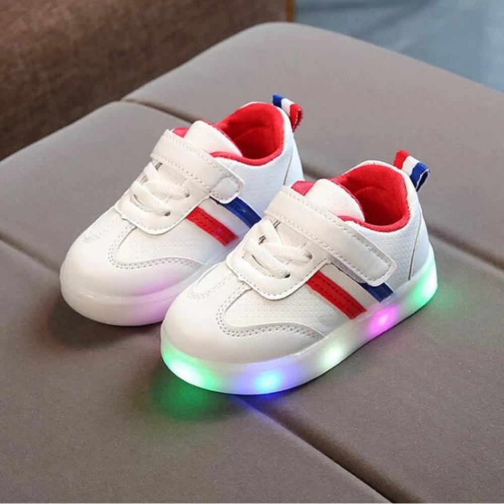 High Quality Unisex Girls and boys Kids Led Light shoes
